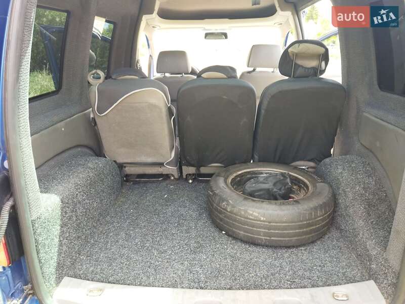 Минивэн Volkswagen Caddy 2006 в Олевске