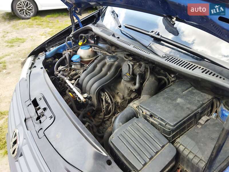 Минивэн Volkswagen Caddy 2006 в Олевске