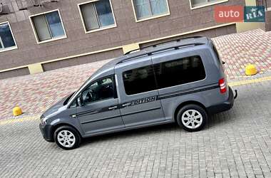 Мінівен Volkswagen Caddy 2011 в 