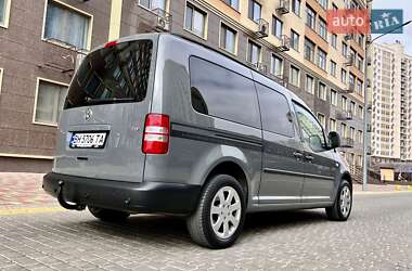 Мінівен Volkswagen Caddy 2011 в 