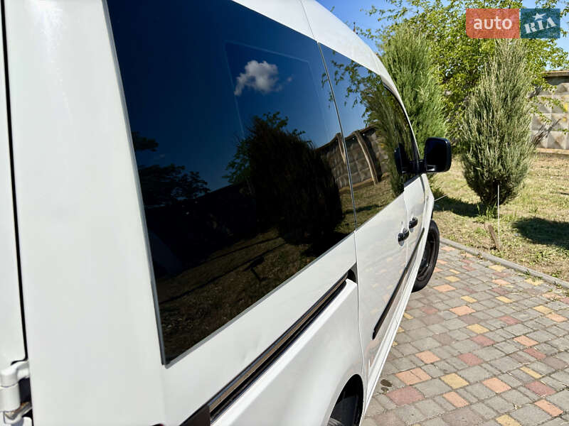 Мінівен Volkswagen Caddy 2004 в Одесі