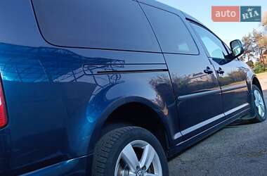 Мінівен Volkswagen Caddy 2011 в 