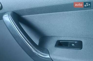 Мінівен Volkswagen Caddy 2011 в 