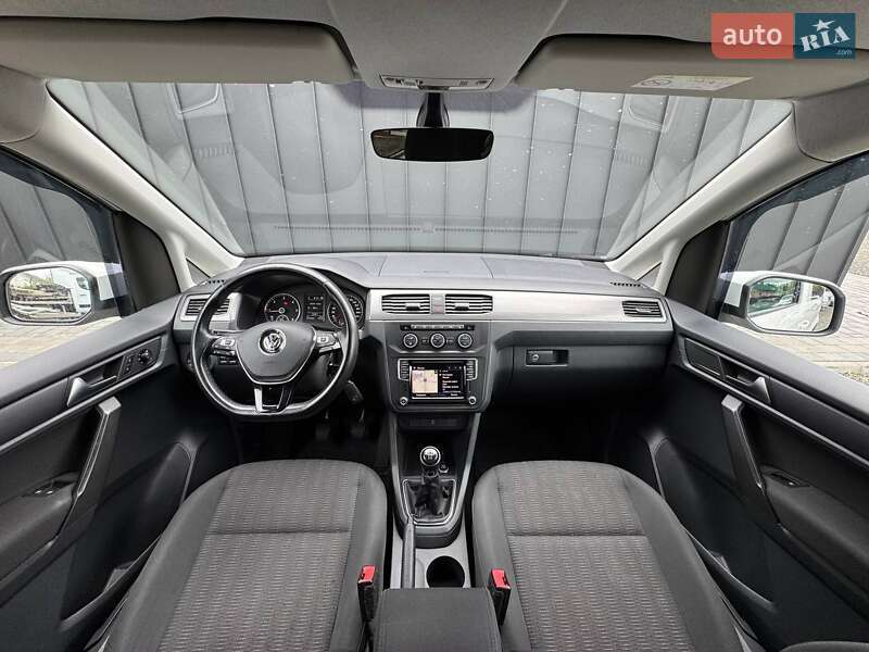 Минивэн Volkswagen Caddy 2016 в Луцке