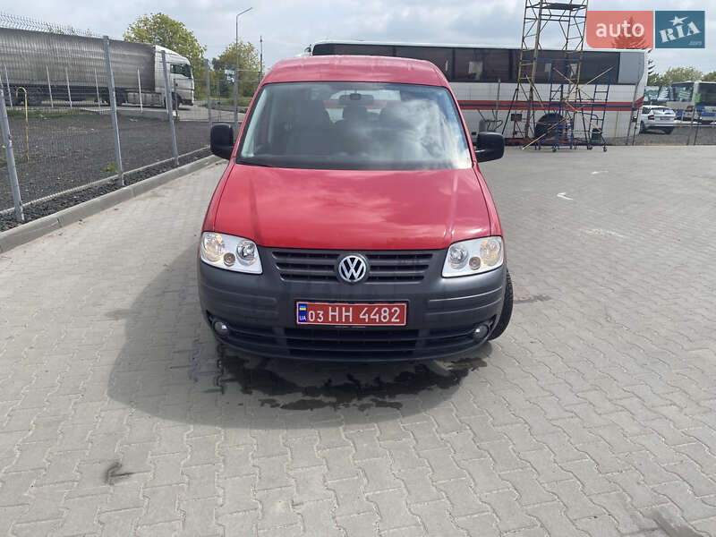 Минивэн Volkswagen Caddy 2009 в Нововолынске