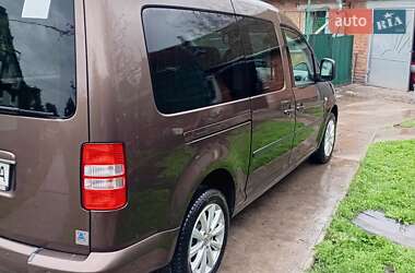 Мінівен Volkswagen Caddy 2014 в 