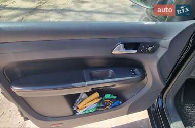 Минивэн Volkswagen Caddy 2012 в 