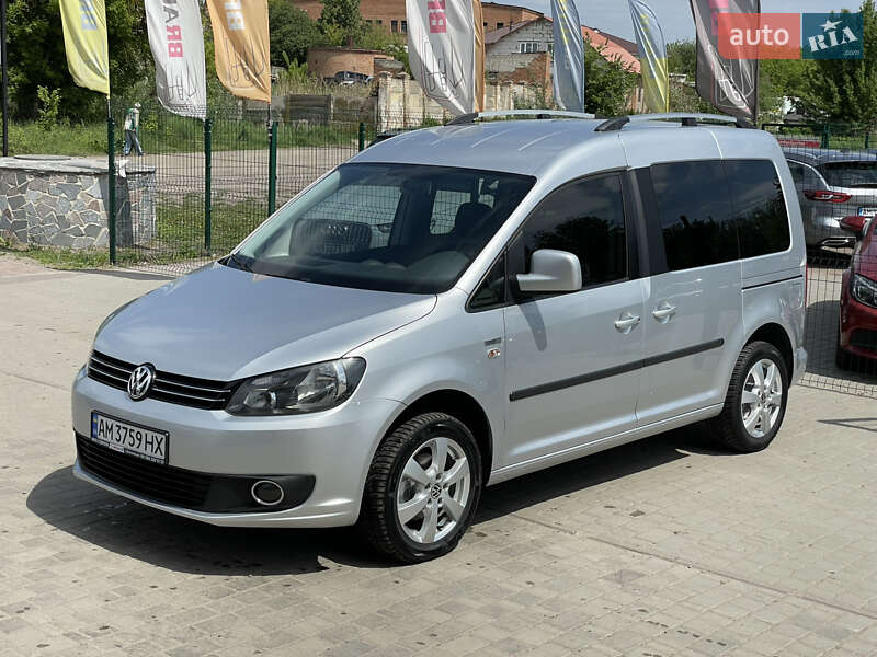 Минивэн Volkswagen Caddy 2015 в Бердичеве