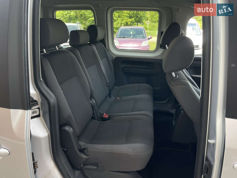 Минивэн Volkswagen Caddy 2015 в Бердичеве