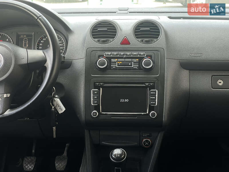 Минивэн Volkswagen Caddy 2015 в Бердичеве