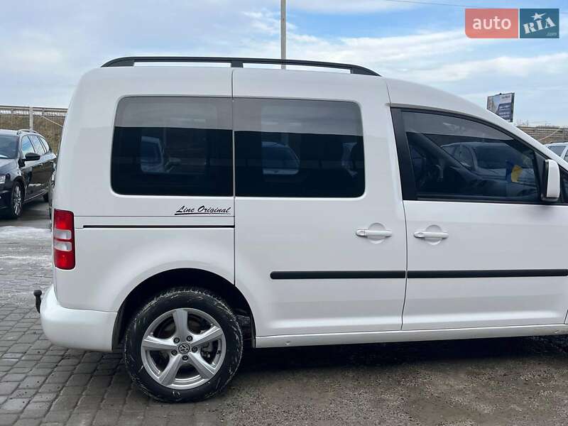 Мінівен Volkswagen Caddy 2015 в Львові