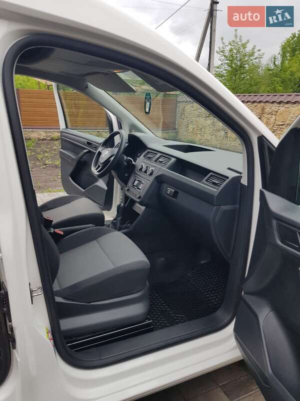 Вантажний фургон Volkswagen Caddy 2018 в Рівному