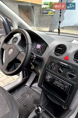 Минивэн Volkswagen Caddy 2010 в 
