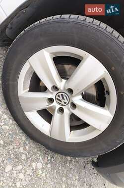 Минивэн Volkswagen Caddy 2012 в 