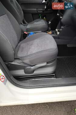 Минивэн Volkswagen Caddy 2012 в 