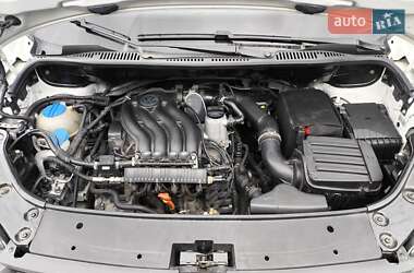 Минивэн Volkswagen Caddy 2012 в 