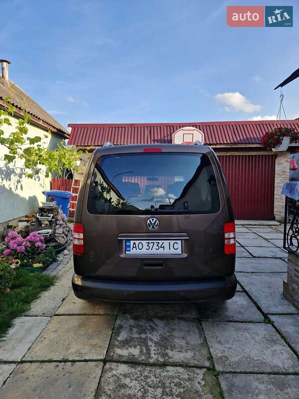 Минивэн Volkswagen Caddy 2013 в Виноградове