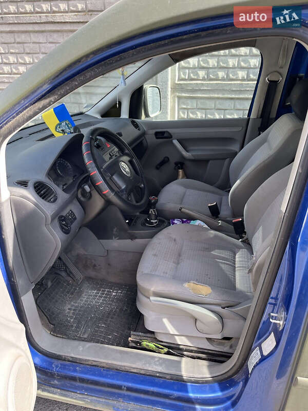 Минивэн Volkswagen Caddy 2006 в Киеве