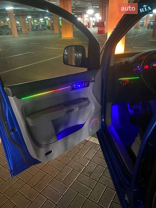 Минивэн Volkswagen Caddy 2008 в Киеве фото 16 Минивэн Volkswagen Caddy 2008 в Киеве