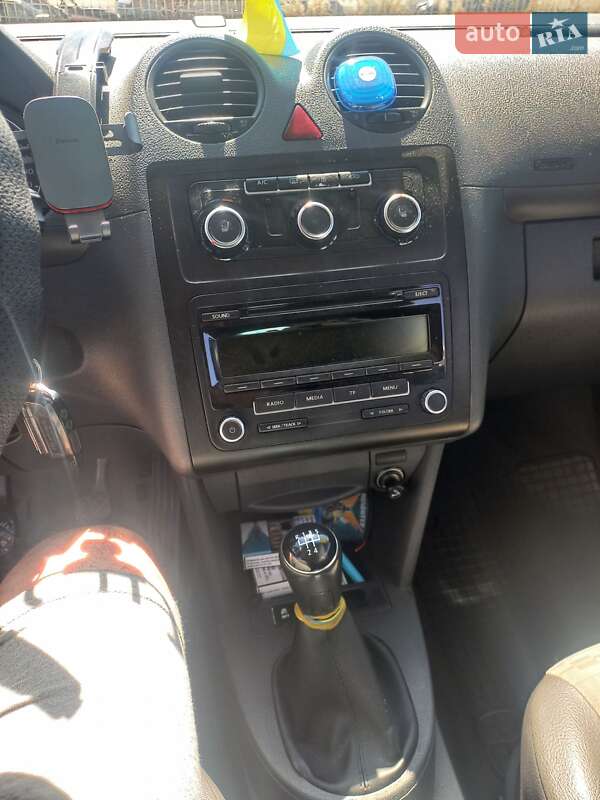 Мінівен Volkswagen Caddy 2012 в Запоріжжі