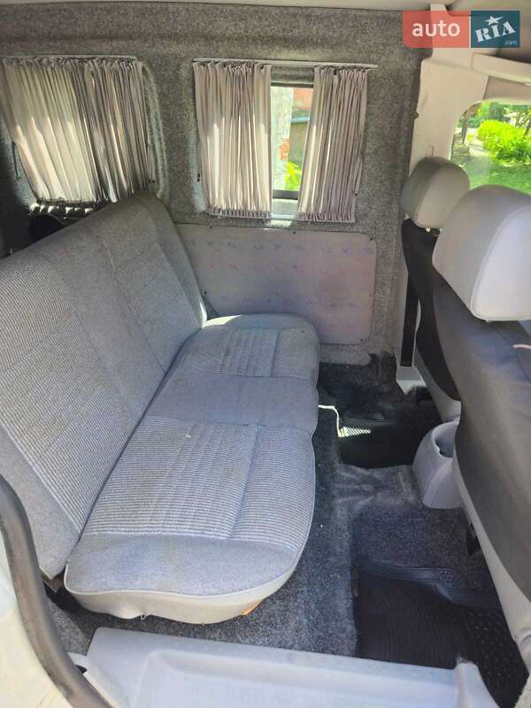 Минивэн Volkswagen Caddy 2005 в Черновцах