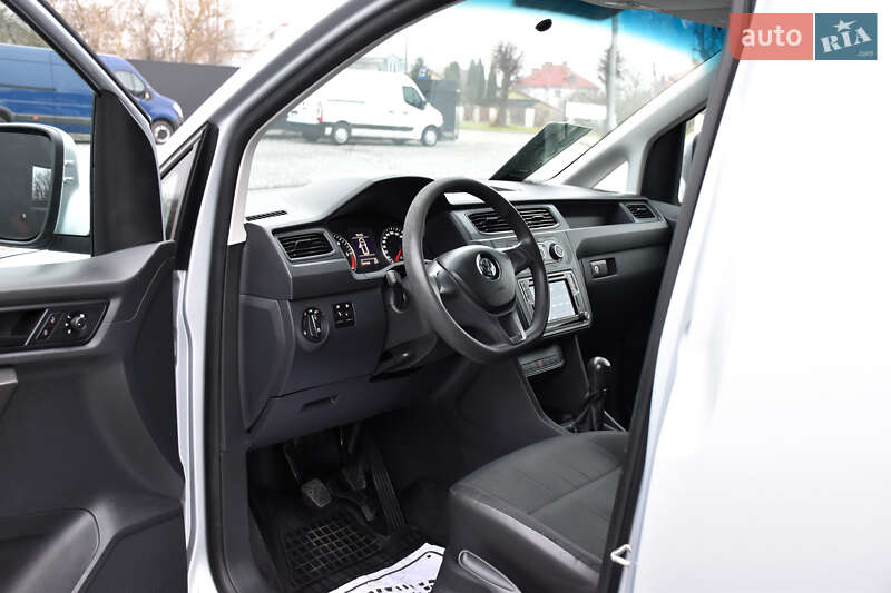 Вантажний фургон Volkswagen Caddy 2018 в Дрогобичі