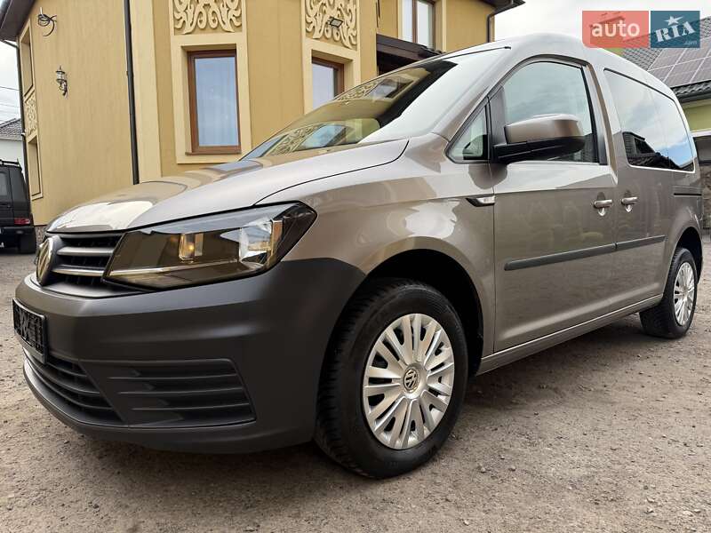 Минивэн Volkswagen Caddy 2017 в Львове