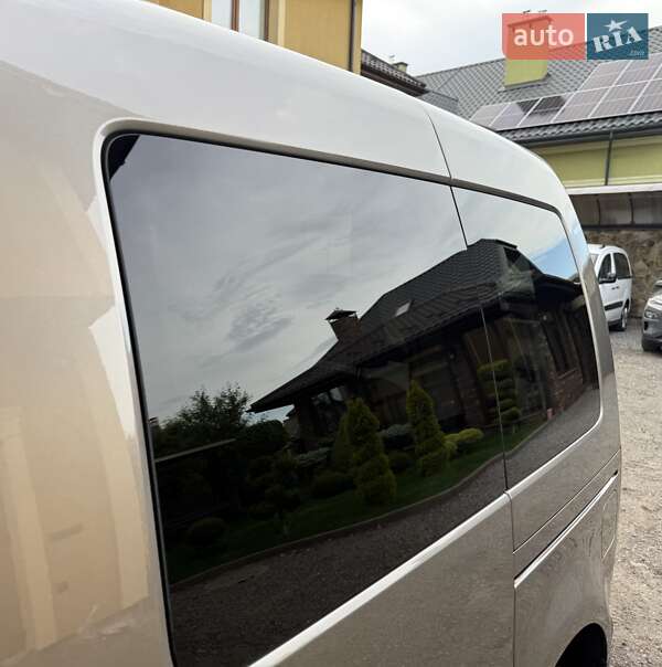 Минивэн Volkswagen Caddy 2017 в Львове