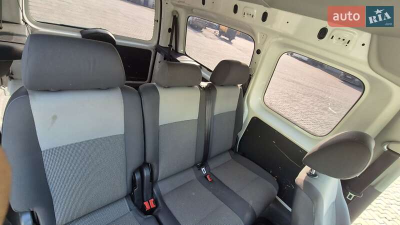 Минивэн Volkswagen Caddy 2012 в Мукачево