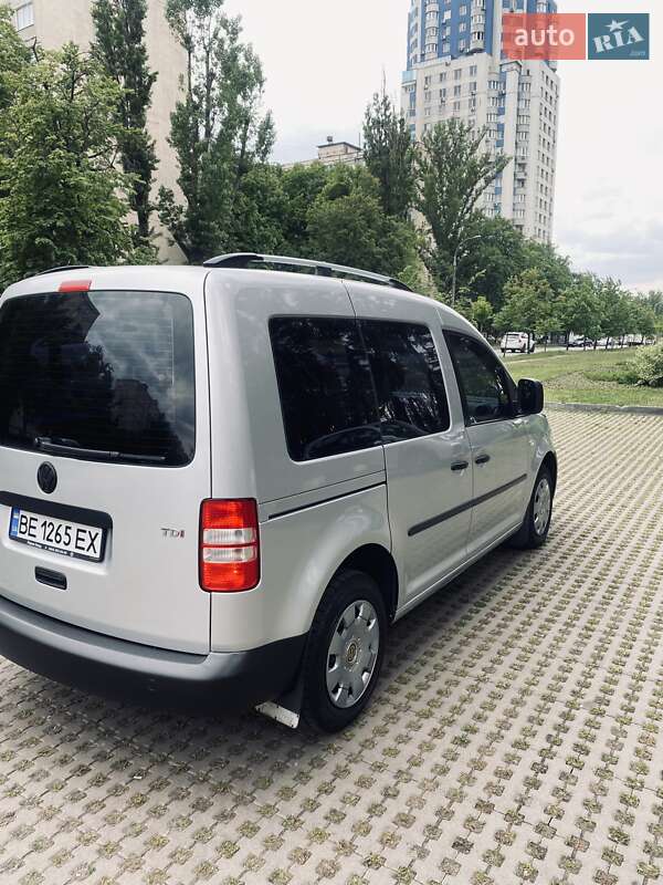 Volkswagen Caddy 2012
