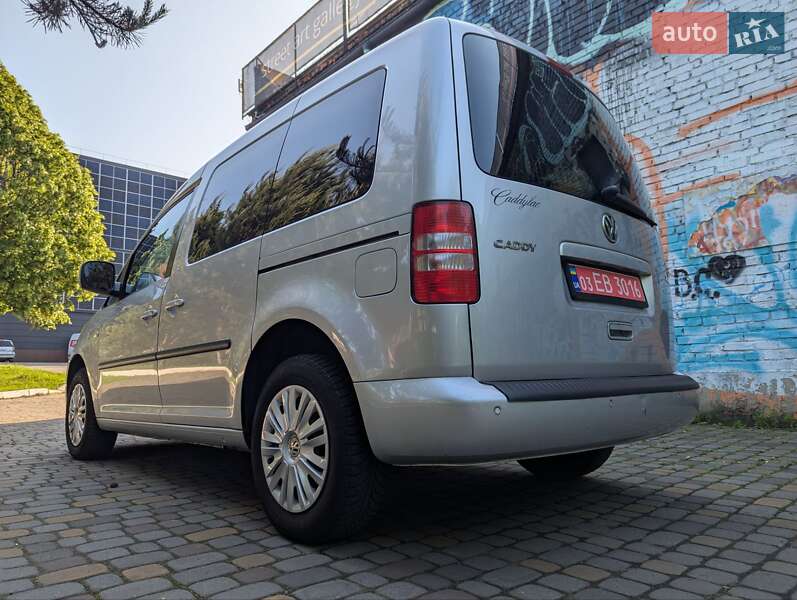 Мінівен Volkswagen Caddy 2014 в Луцьку