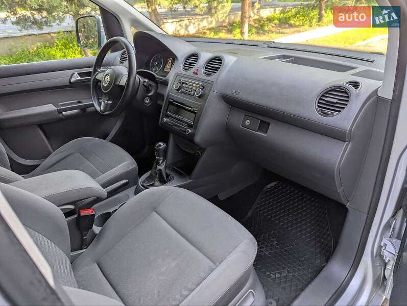 Мінівен Volkswagen Caddy 2014 в Луцьку