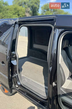 Грузовой фургон Volkswagen Caddy 2011 в 