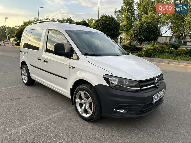 Мінівен Volkswagen Caddy 2017 в 