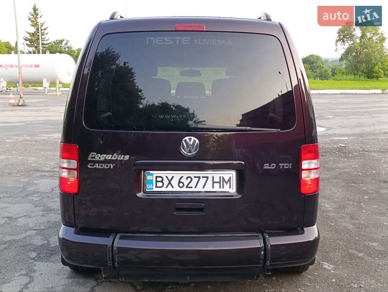 Минивэн Volkswagen Caddy 2011 в Теофиполе
