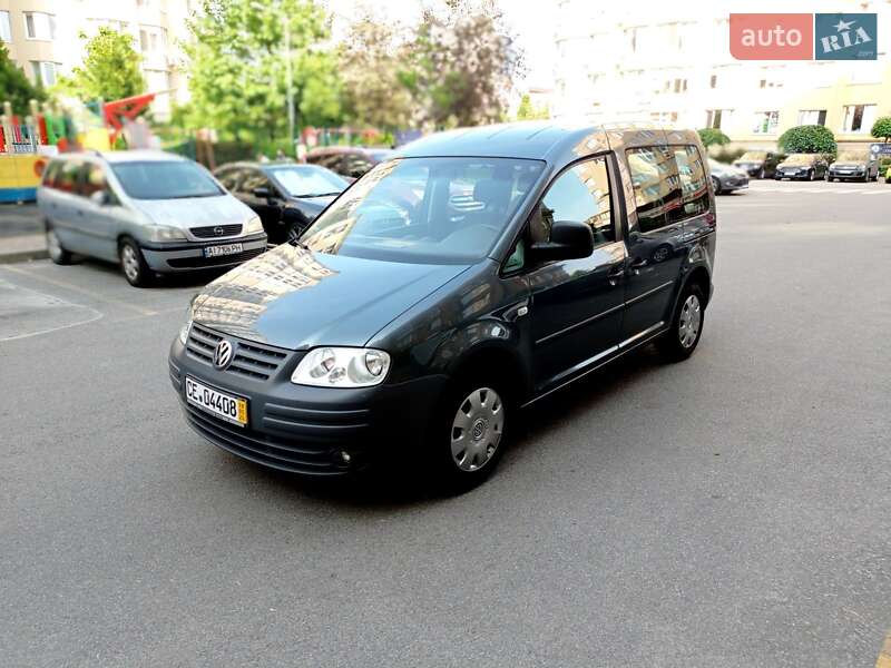 Минивэн Volkswagen Caddy 2010 в 