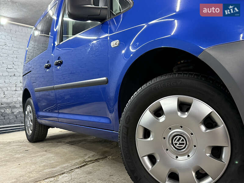 Минивэн Volkswagen Caddy 2006 в Кременце