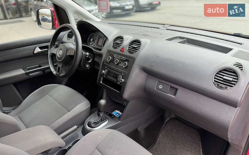 Минивэн Volkswagen Caddy 2014 в Черновцах