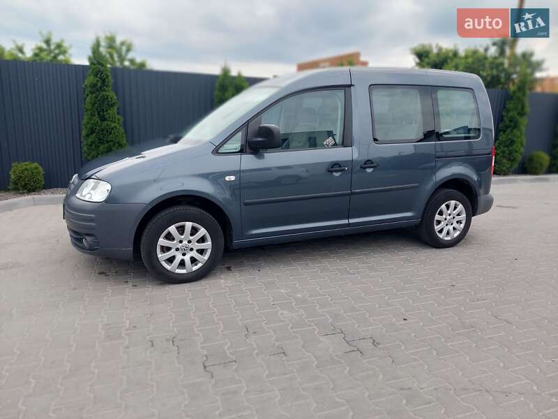Минивэн Volkswagen Caddy 2010 в 