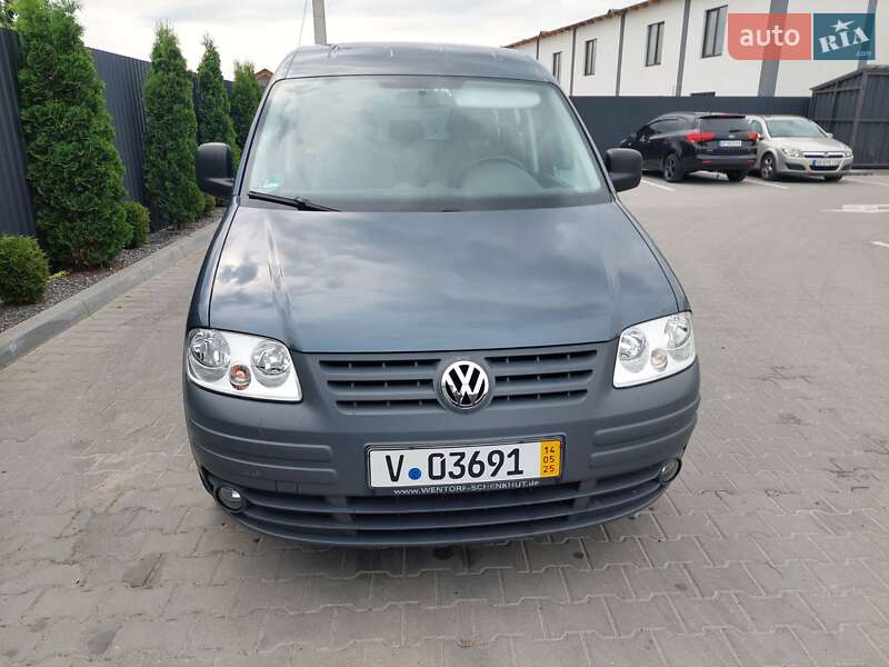 Минивэн Volkswagen Caddy 2010 в Виннице