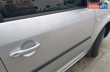 Минивэн Volkswagen Caddy 2010 в 
