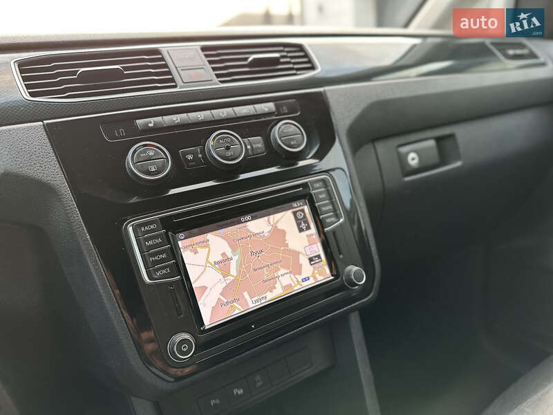 Мінівен Volkswagen Caddy 2015 в Луцьку