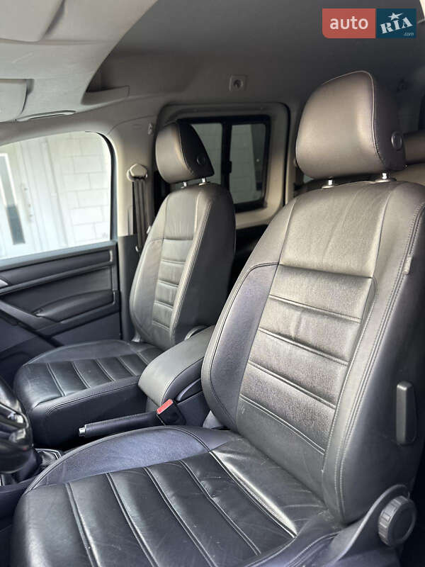 Мінівен Volkswagen Caddy 2015 в Луцьку