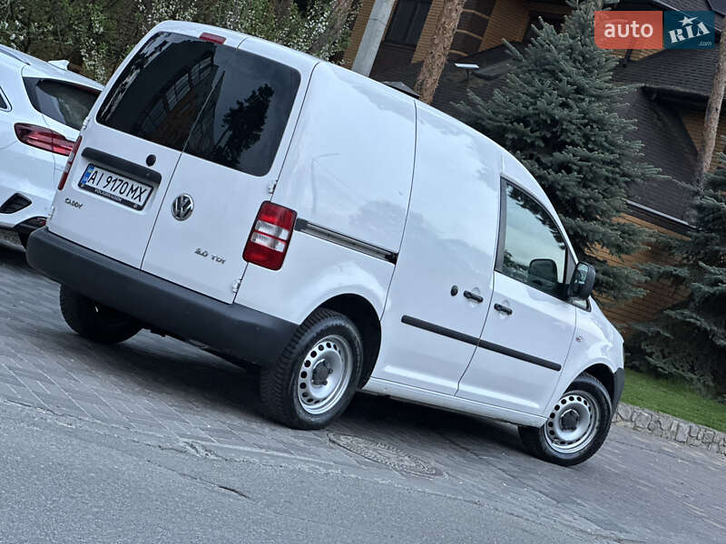 Грузовой фургон Volkswagen Caddy 2013 в Киеве