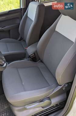 Минивэн Volkswagen Caddy 2013 в 