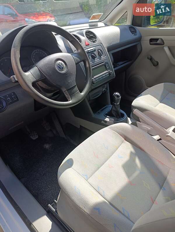 Мінівен Volkswagen Caddy 2009 в Любомлі