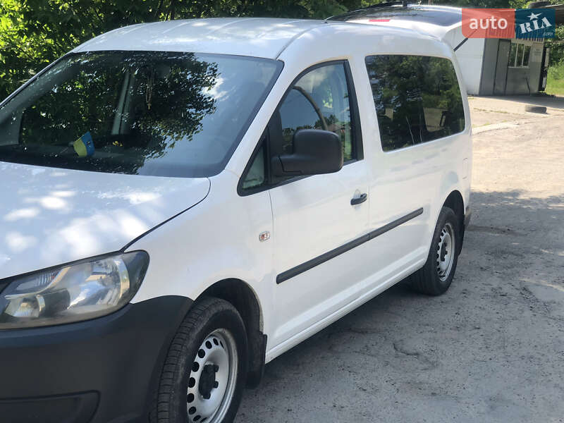 Минивэн Volkswagen Caddy 2012 в Львове
