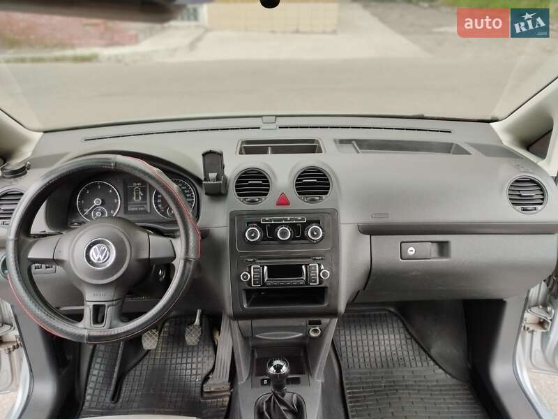 Вантажопасажирський фургон Volkswagen Caddy 2012 в Білій Церкві