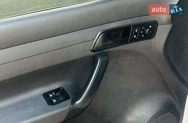 Грузопассажирский фургон Volkswagen Caddy 2011 в 