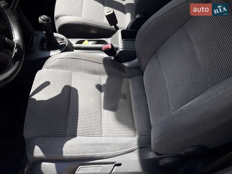 Минивэн Volkswagen Caddy 2013 в Костополе фото 13 Минивэн Volkswagen Caddy 2013 в Костополе